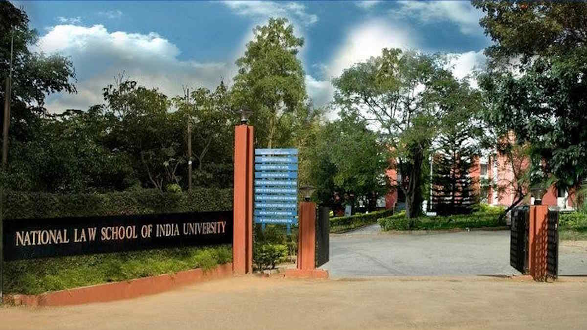 CJI और BCI प्रमुख को बुलाने पर विवाद के बीच नेशनल लॉ स्कूल ने रद्द किया दीक्षांत समारोह…