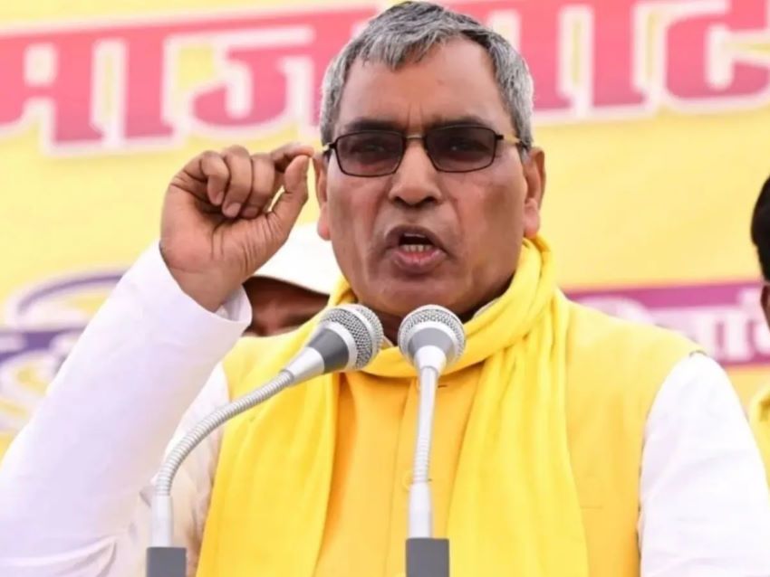 जब अचानक सरकारी बस में चढ़ गए मंत्री ओमप्रकाश राजभर! फिर जो हुआ देखकर यात्री भी रह गए हैरान