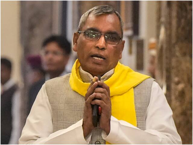 ‘सपा राज में मंडी लगाकर बिकती थीं नौकरियां!’ पेपर लीक के आरोपों पर भड़के ओपी राजभर का तीखा पलटवार