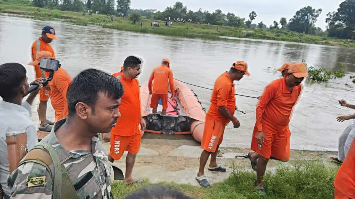 Palamu River Accident: बटाने नदी में डूबे तीन दोस्तों की मौत, तीसरे युवक का शव भी बरामद