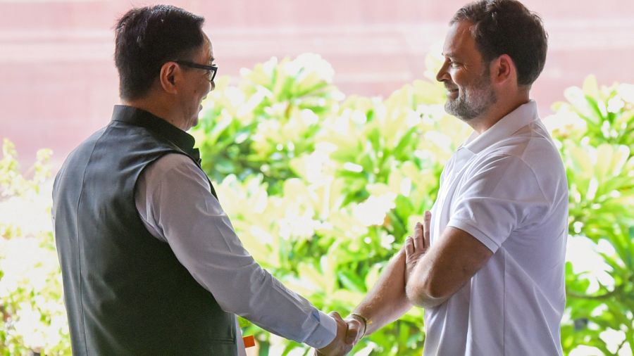 ‘हम राजनीतिक विरोधी हैं, दुश्मन नहीं’, राहुल गांधी से मुलाकात के बाद बोले किरेन रिजिजू
