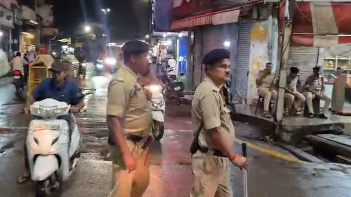 दो समुदायों के विवाद में पुलिस छावनी में तब्दील हुआ न्यायधानी का खपरगंज, 16 संदिग्ध पुलिस हिरासत में…