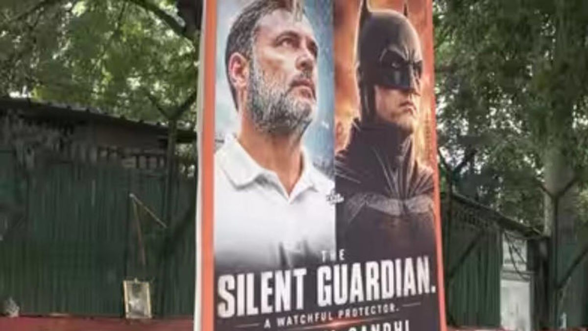 सोशल मीडिया पर सुपरहीरो वाले मोमेंट के बाद कांग्रेस के पोस्टर्स में राहुल गांधी का ‘बैटमैन’ जैसा लुक