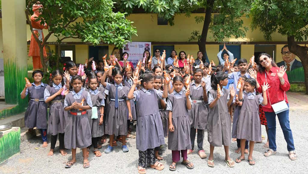 रोटरी क्लब ऑफ रायपुर कॉस्मो डिवाइज ने हैप्पी स्कूल में किया स्वच्छता जागरूकता कार्यशाला का आयोजन