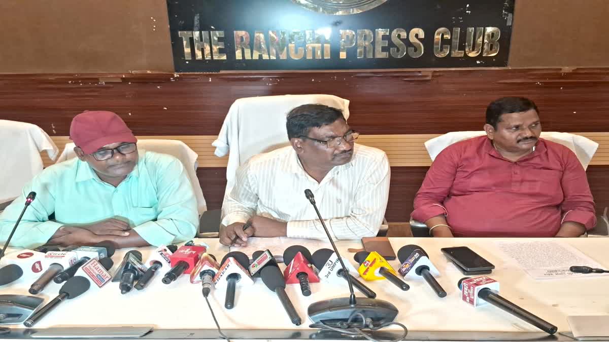 सरना धर्मकोड के बिना जनगणना नहीं, परिसीमन का भी बहिष्कार करेगा आदिवासी छात्र संघ, आंदोलन का ऐलान