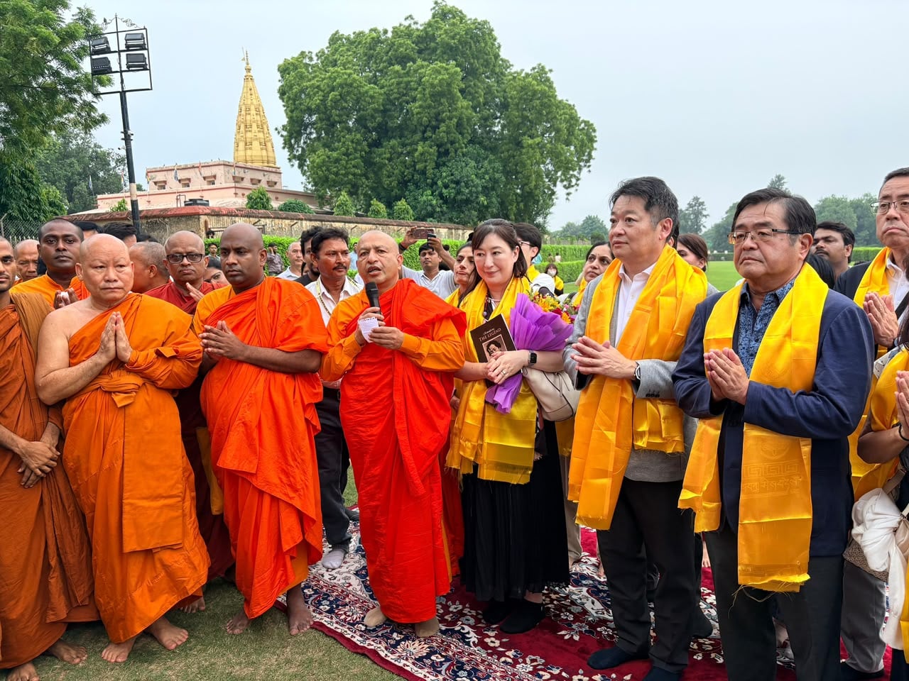 जब बुद्ध की नगरी सारनाथ पहुंचा जापानी दल… स्तूपों के इतिहास और विरासत को देखकर रह गए हैरान