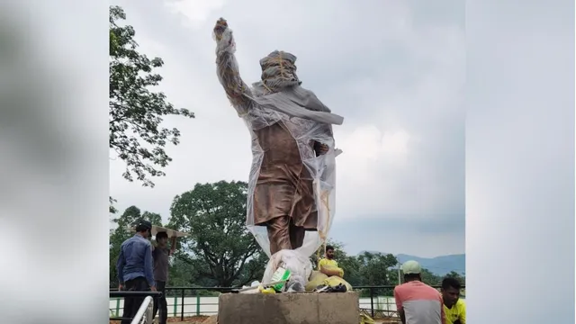 Shibu Soren First Death Anniversary: आज नेमरा में दिशोम गुरु शिबू सोरेन की पहली पुण्यतिथि, CM हेमंत करेंगे प्रतिमा का अनावरण