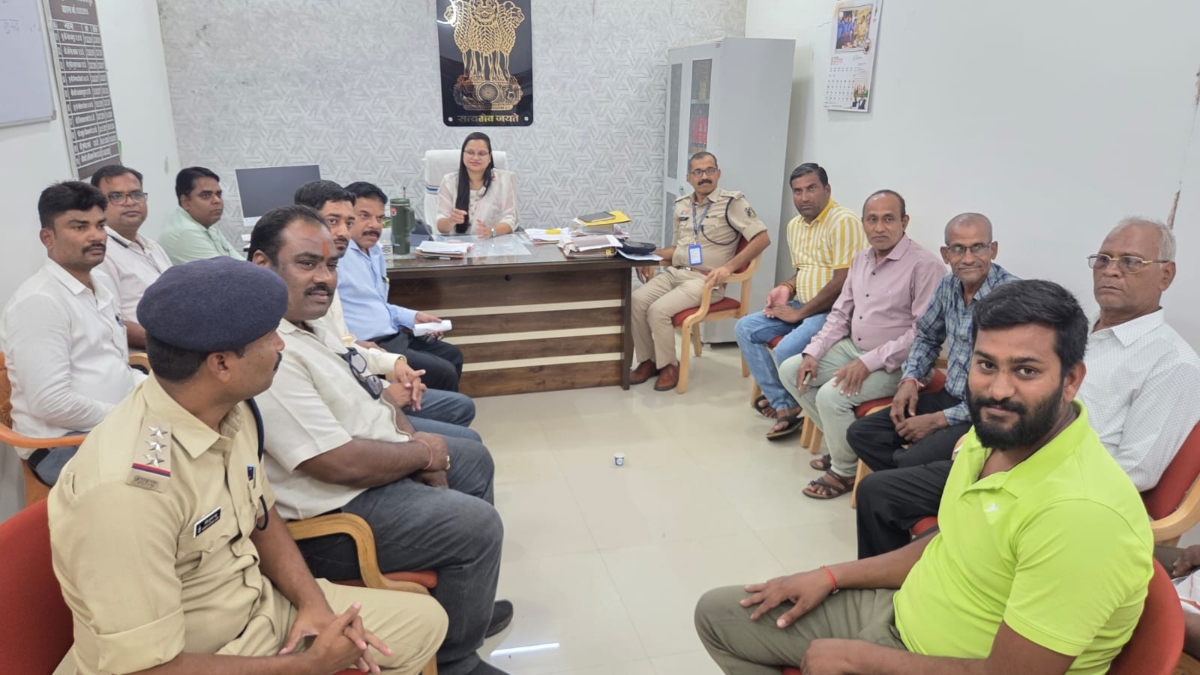54 एकड़ जमीन आवंटन विवाद: स्वतंत्रता दिवस पर प्रस्तावित नेशनल हाईवे चक्काजाम टला, ग्रामीणों ने दिया 10 दिन का अल्टीमेटम