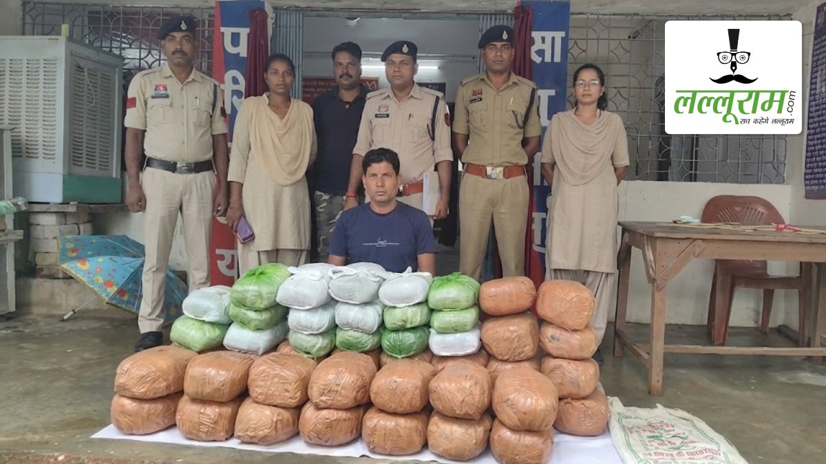 बोलेरो से हो रही थी गांजे की तस्करी… चेकिंग देखकर भागने लगा आरोपी, पुलिस ने पीछा कर दबोचा, 44 लाख का गांजा किया बरामद