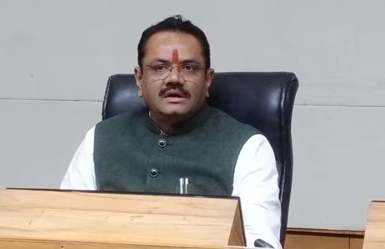 गुजरात में शराबबंदी रहेगी लागू, सरकार ने जहरीली शराब कांड के बीच साफ किया रुख