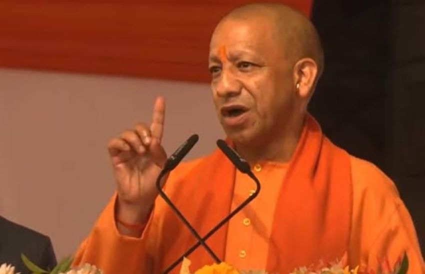 सीएम योगी का बड़ा बयान: “माफिया-मच्छर से आजाद हुआ पूर्वांचल, युवा बढ़ा रहे देश की रफ्तार!”