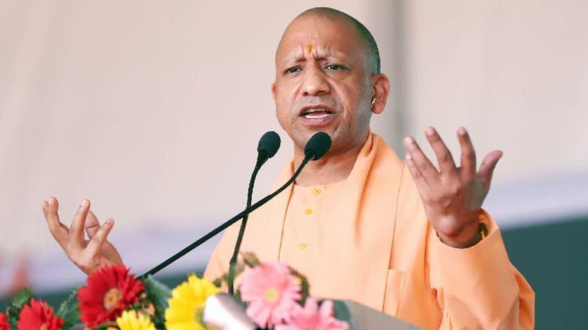 योगी सरकार का बड़ा ऐलान: UP के 61 शिक्षक होंगे पुरस्कृत, बेसिक शिक्षा विभाग ने जारी की सूची