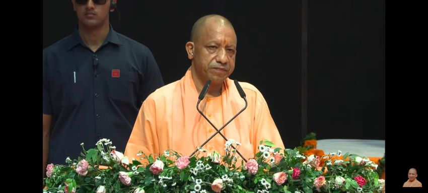 ‘नौकरी मांगने वाले नहीं, अवसर बनाने वाले बनें युवा’: शिक्षा पर सीएम योगी आदित्यनाथ का बड़ा बयान