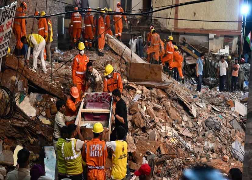 सत्य निकेतन हादसे में 6 मौतों के बाद MCD का एक्शन, पड़ोस की जर्जर इमारत को 3 दिन में गिराने का आदेश