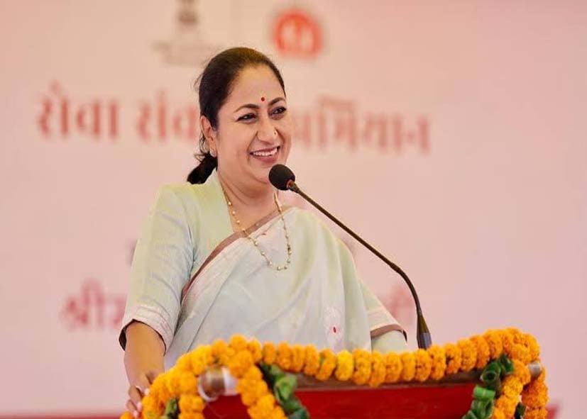 हैदरपुर की झुग्गियों में रहने वाले परिवारों मिलेगा पक्का घर, CM रेखा गुप्ता ने किया ऐलान