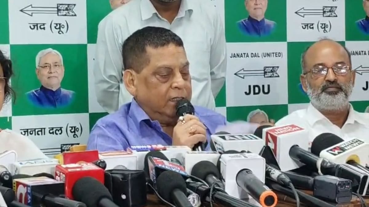 10 रुपए में इंजीनियरिंग, तेजस्वी के पास जवाब नहीं… JDU एमएलसी का विपक्ष पर जोरदार हमला