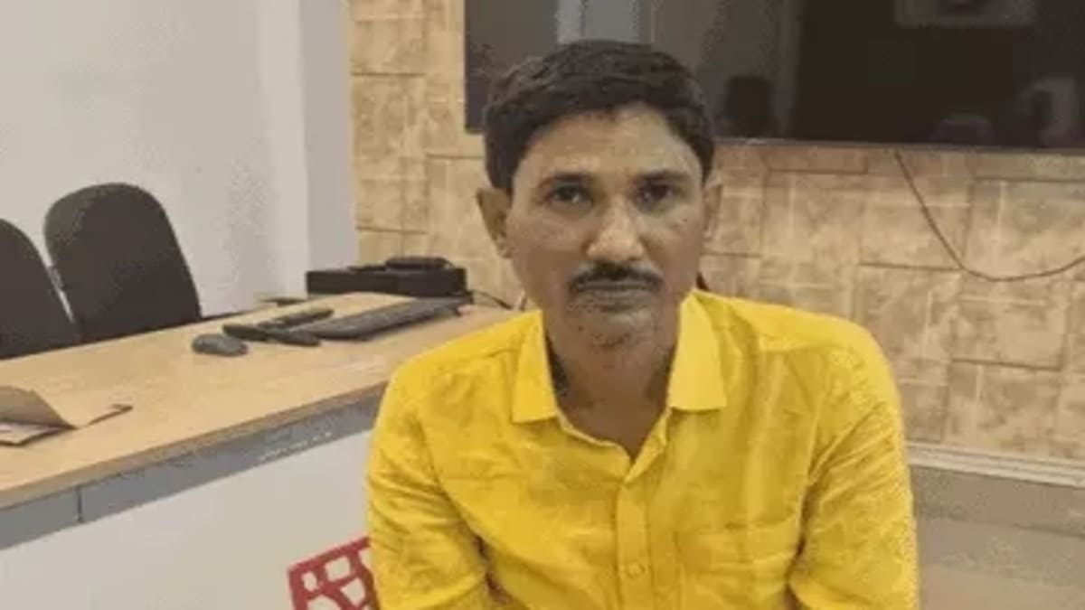 नीट-2017 पेपर लीक केस: EOU की रिमांड पर परीक्षा माफिया संजीव मुखिया, पूछताछ में मिले कई बड़े सुराग