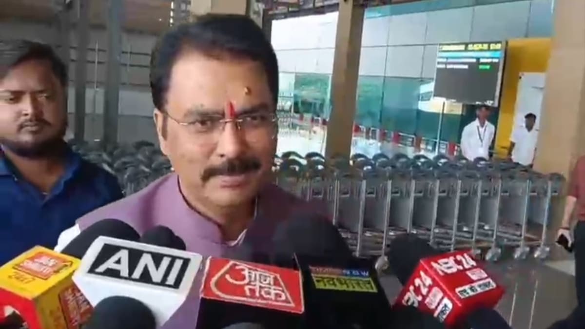 देश की GDP पर सियासत तेज, तेजस्वी के आरोपों पर BJP का पलटवार, कहा- विरोध करते-करते देश का विरोध कर रहे हैं विरोधी