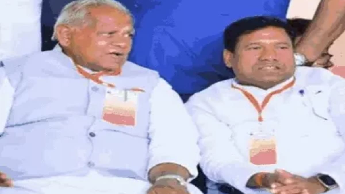 बख्तियारपुर का नाम हो नीतीशपुर, मंत्री संतोष सुमन ने सीएम के सामने रखा प्रस्ताव