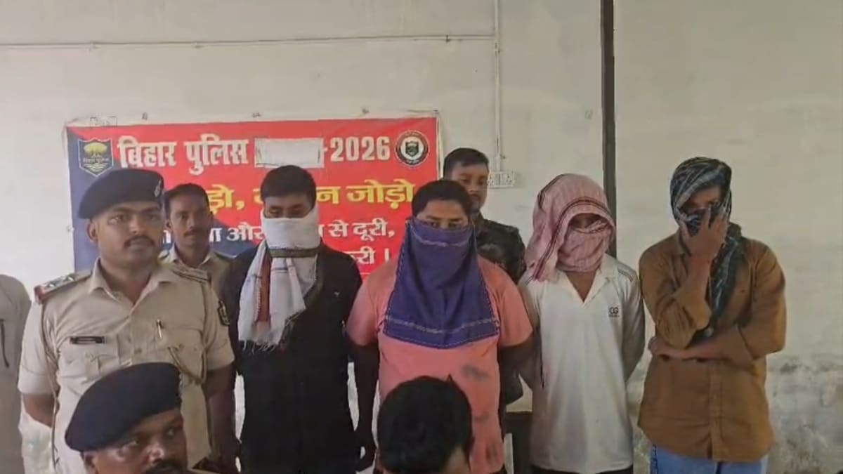 होटल में चल रहे सेक्स रैकेट पर पुलिस की छापेमारी, 4 नाबालिग युवतियां रेस्क्यू और संचालक गिरफ्तार