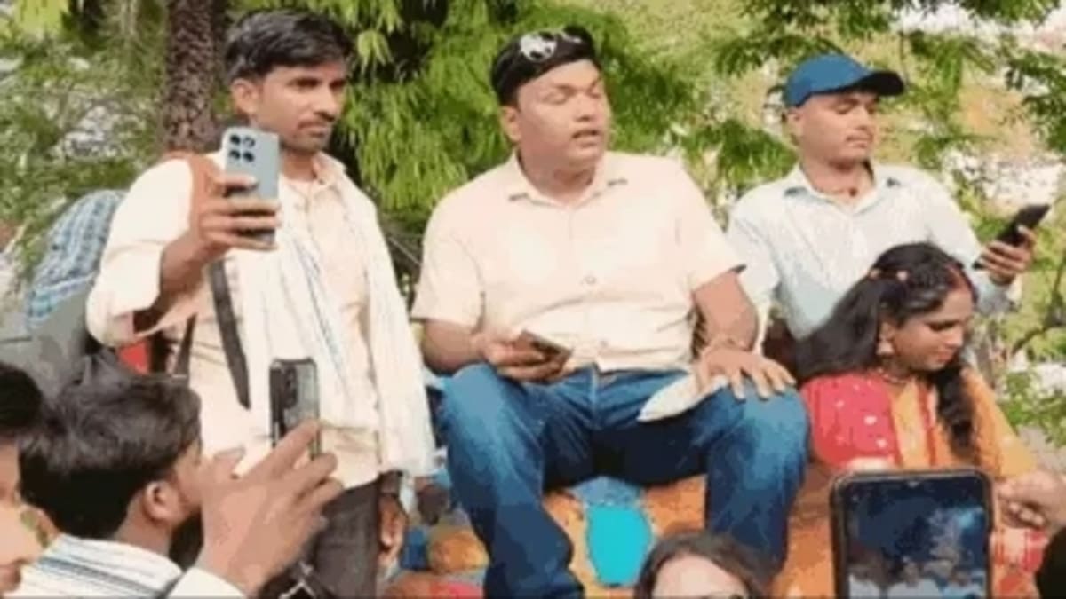 मुजफ्फरपुर में सोशल मीडिया इनफ्लुएंसर से रेप और ब्लैकमेलिंग मामला, SSB ASI पर लगे गंभीर आरोप