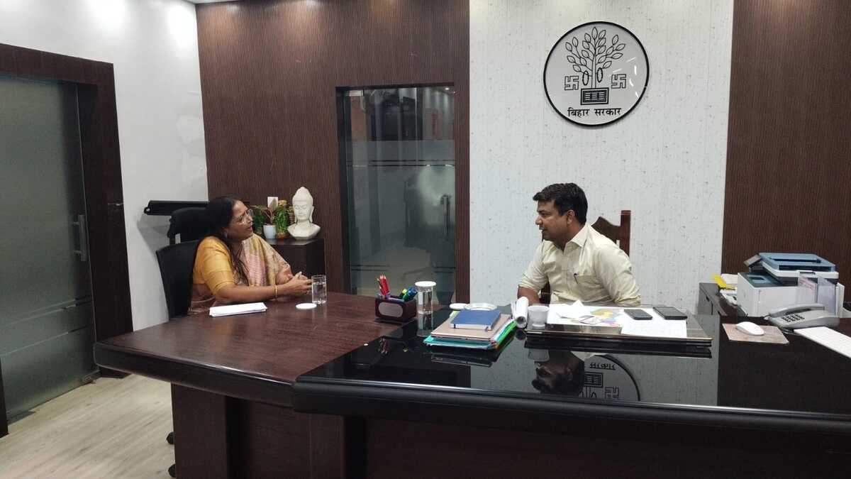 सासाराम MLA ने DM से की मुलाकात, सोन नदी के बढ़े जलस्तर और तटीय इलाकों की समस्याओं पर हुई चर्चा