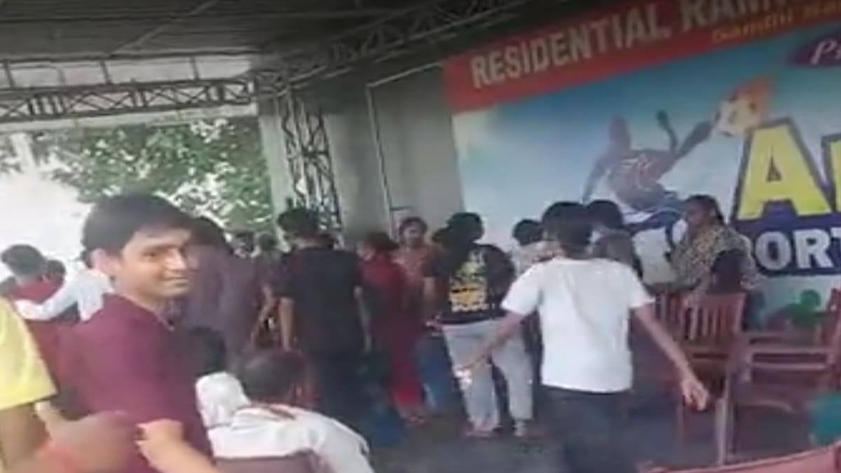 जमुई में हॉस्टल डायरेक्टर पर छात्रा से छेड़छाड़ और रेप के गंभीर आरोप, परिजनों का हंगामा और जांच में जुटी पुलिस