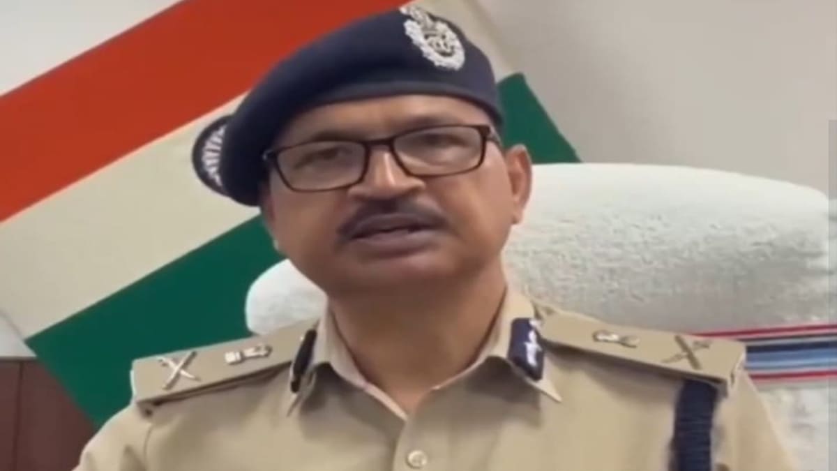 रिटायरमेंट से ठीक पहले छुट्टी पर गए DGP विनय कुमार, बिहार पुलिस को मिली नई कार्यकारी बॉस
