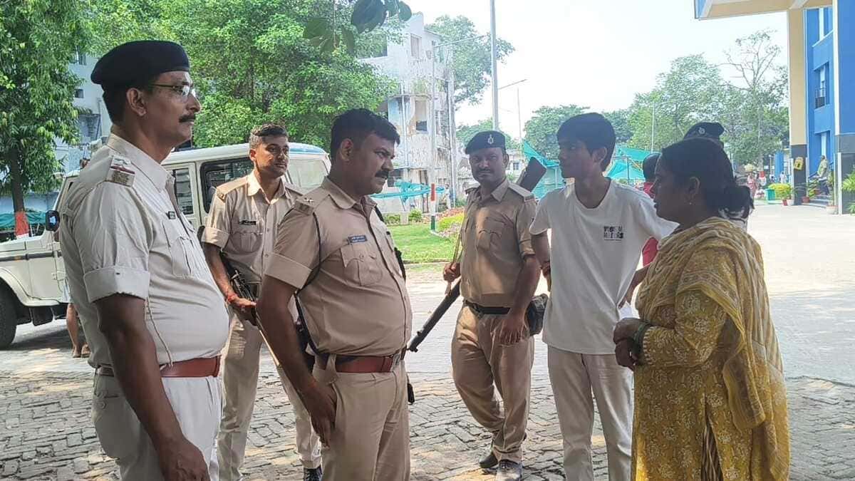 नाच-गाने से शुरू हुई थी प्रेम कहानी, सात फेरों के बाद पति ने हैवानियत की हदें पार कर हथौड़े से कूचकर ली पत्नी की जान