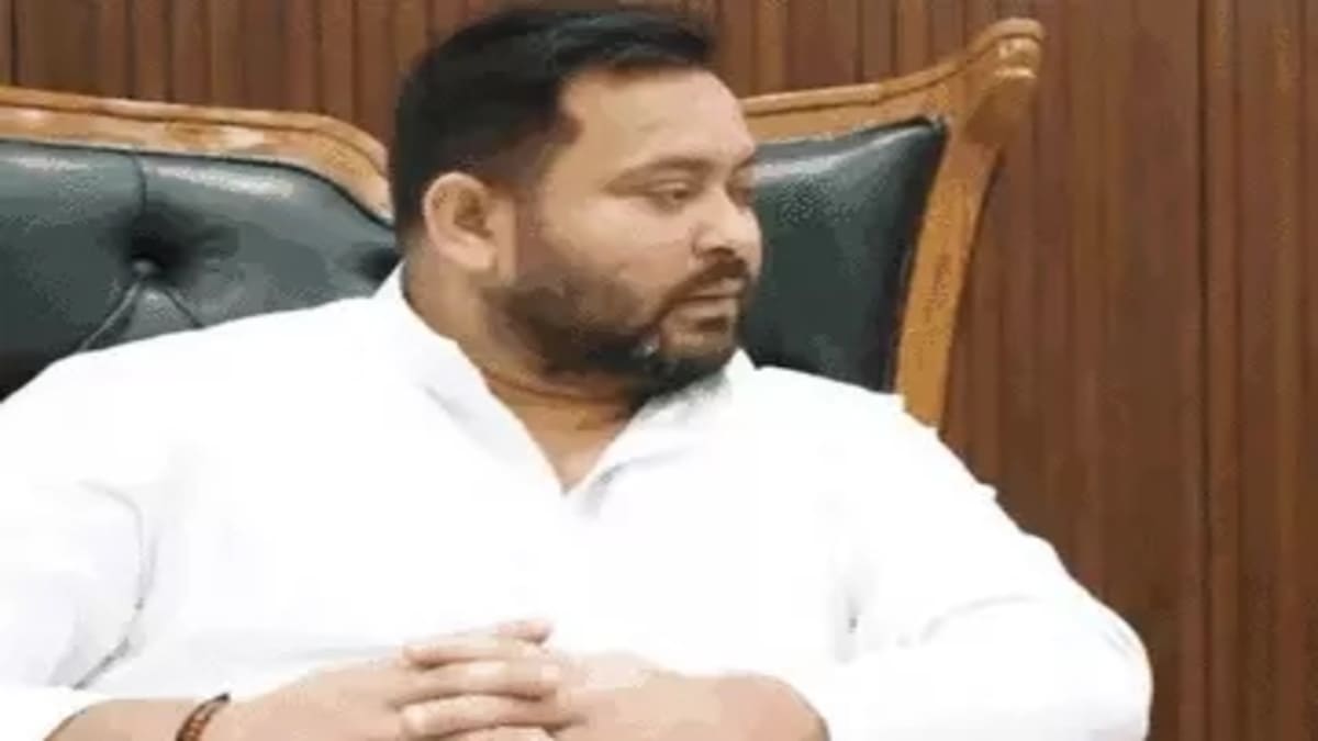पटना में 12 वर्षीय प्रिंस की तेजस्वी से मुलाकात, गंगा किनारे वीडियो बनाने के दौरान मारपीट और पुलिसिया दबाव का गंभीर मामला