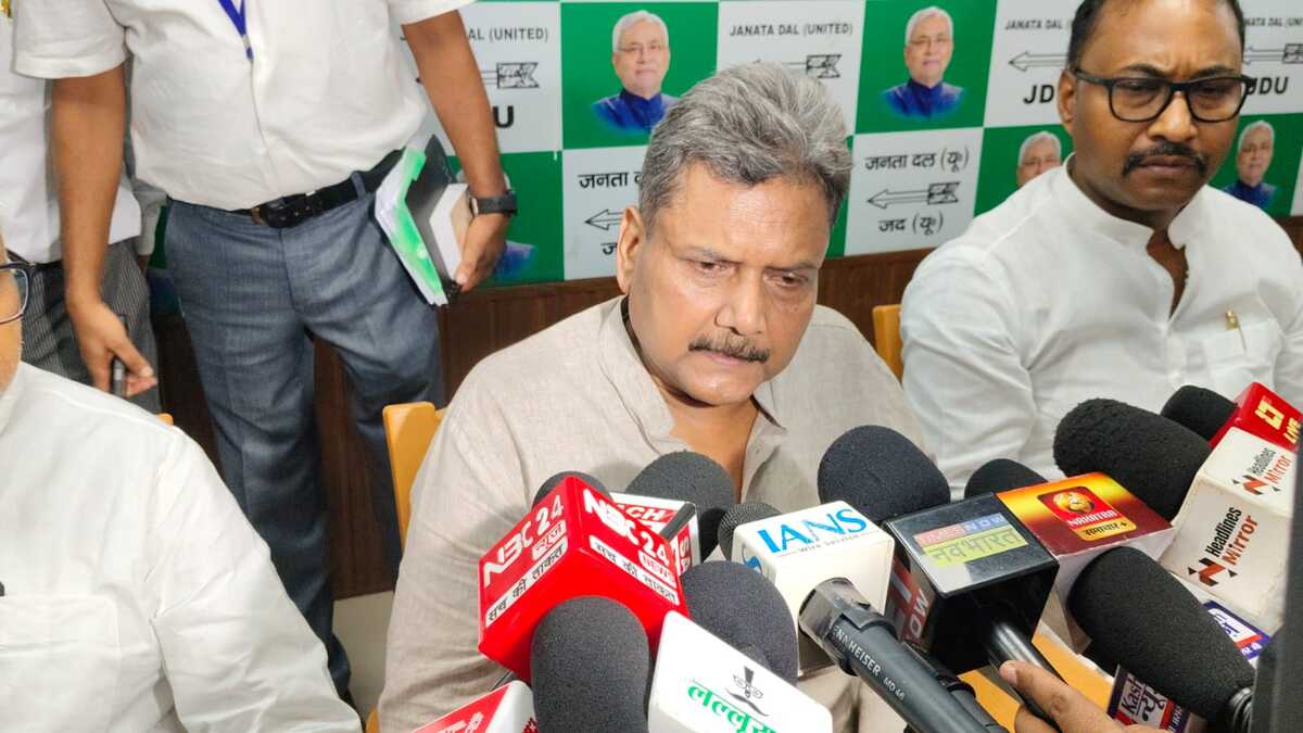 लखीसराय-जमुई बॉर्डर छेड़खानी मामले पर मंत्री सुनील कुमार का बड़ा बयान, अपराधियों पर होगी कड़ी कार्रवाई