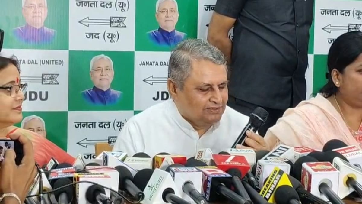 उपमुख्यमंत्री विजय कुमार चौधरी का बड़ा बयान, जमुई घटना पर सरकार सख्त, फास्ट ट्रैक कोर्ट में होगी सुनवाई