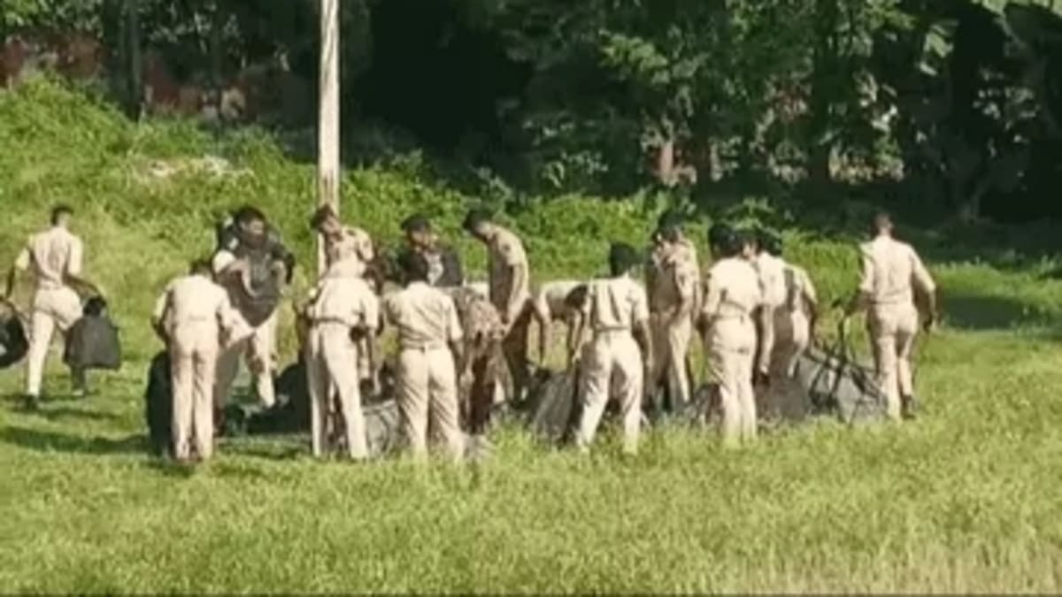 बेगूसराय में बच्चे की सिर कटी और क्षत-विक्षत लाश बरामद, ग्रामीणों का जोरदार हंगामा