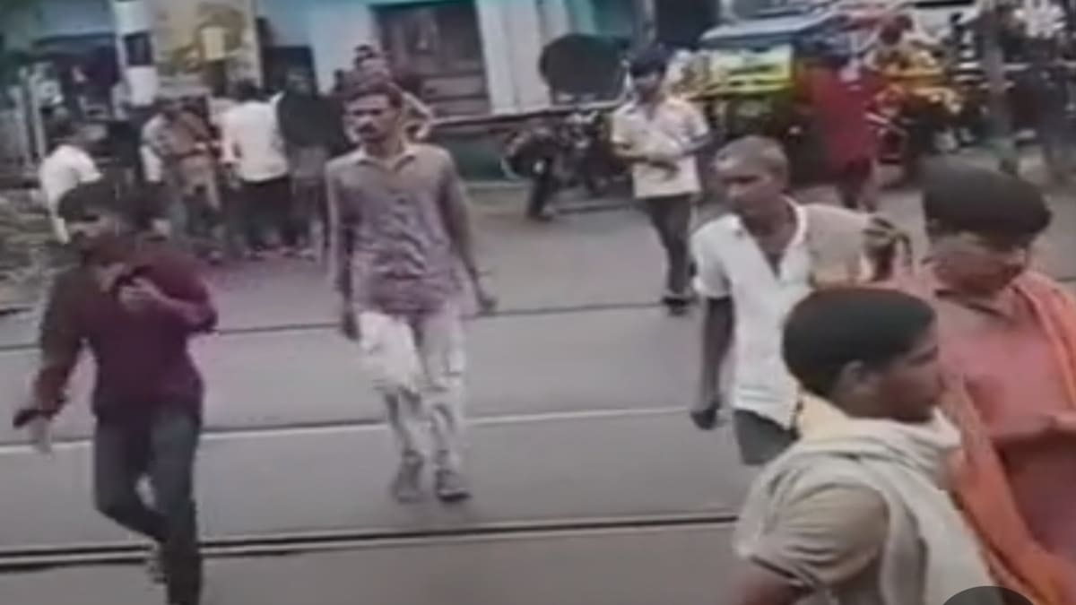 विक्रमशिला एक्सप्रेस की चपेट में आने से नवादा की महिला की मौत, GRP ने की पहचान