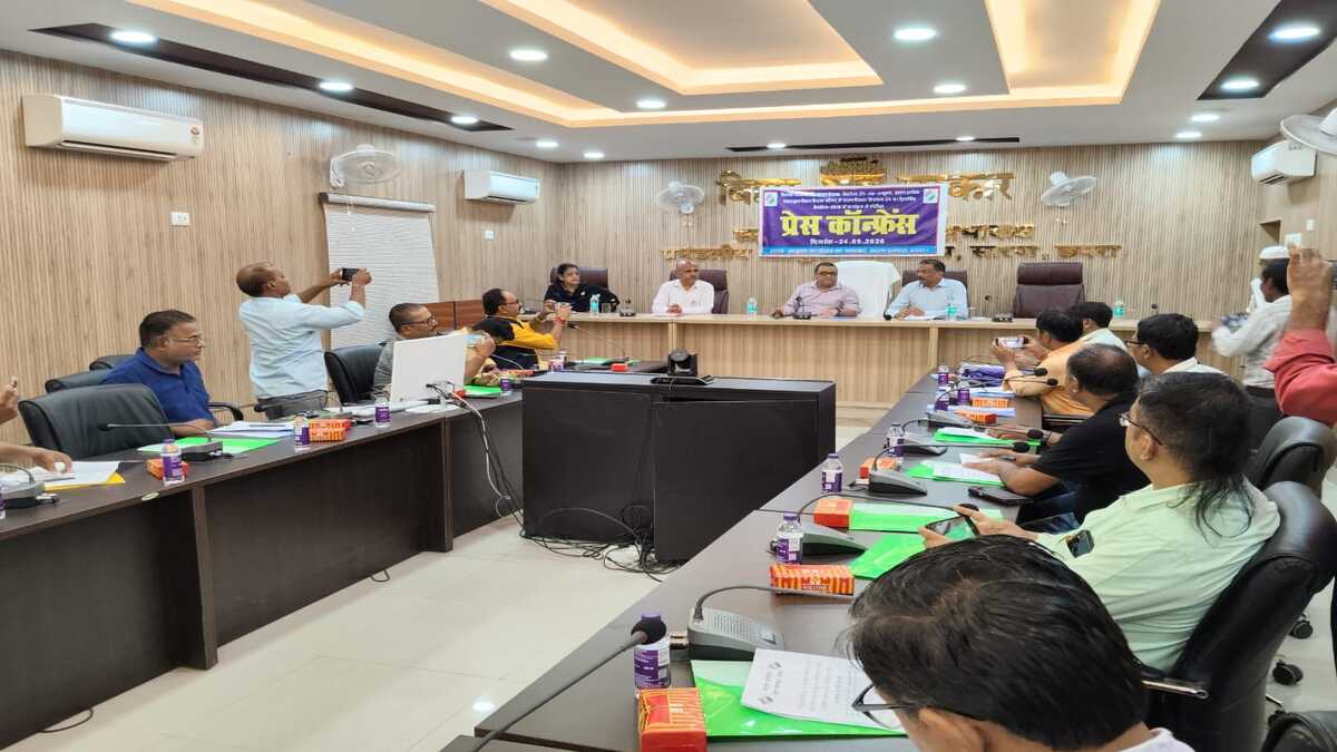 सारण शिक्षक चुनाव का बजा बिगुल, पांच जिलों के 98 केंद्रों पर 23 अक्टूबर को होगा कड़ा मुकाबला!