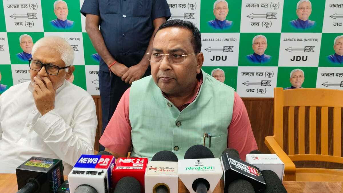 अपराधियों को बख्शेंगे नहीं, पाताल से भी ढूंढकर निकालेंगे, मंत्री भगवान सिंह कुशवाहा का बड़ा एलान