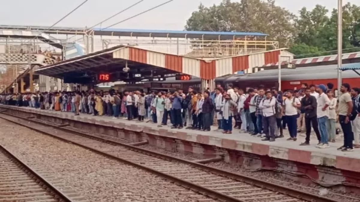 ​भारी बारिश का कहर! रेलवे की PET परीक्षा ऐन वक्त पर रद्द, 2,027 अभ्यर्थियों का इंतजार बढ़ा