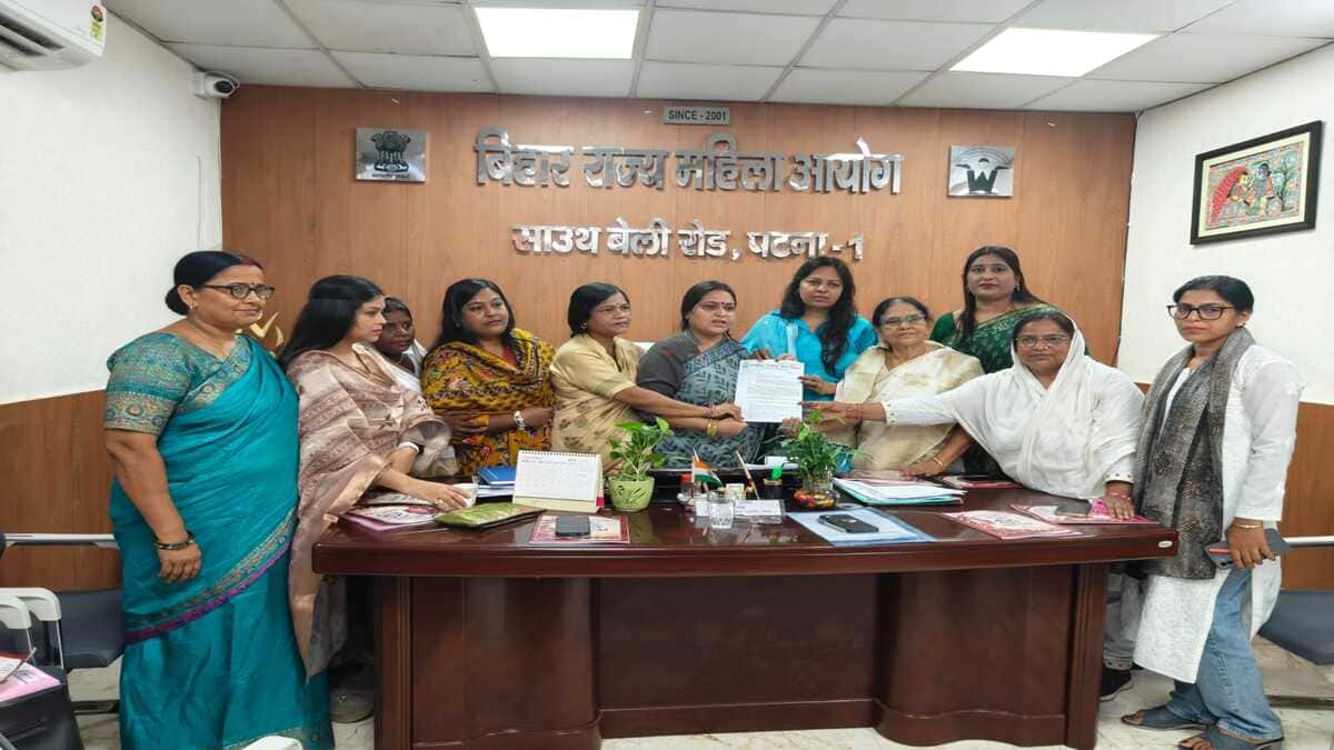 आरजेडी ने सीएम द्वारा जमुई पीड़िता की तस्वीर शेयर करने पर पोक्सो और बीएनएस के तहत FIR की मांग की