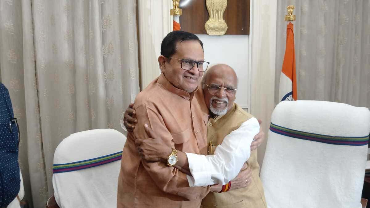 ​विधान परिषद के सभापति अवधेश नारायण सिंह का इस्तीफा, जदयू के रामबचन राय ने संभाला प्रभार