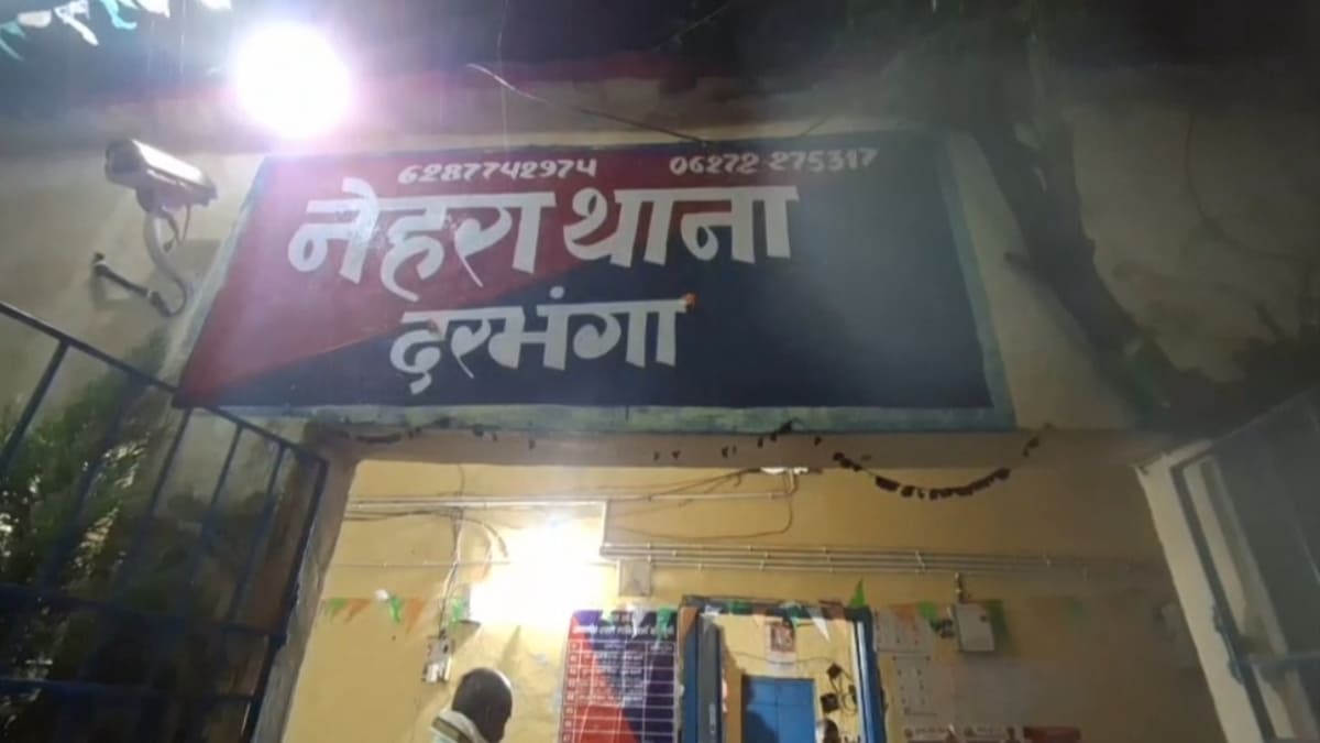 मोटरसाइकिल की डिक्की तोड़कर उड़ाए गए 5 लाख रुपये बरामद, CCTV ने खोले राज!