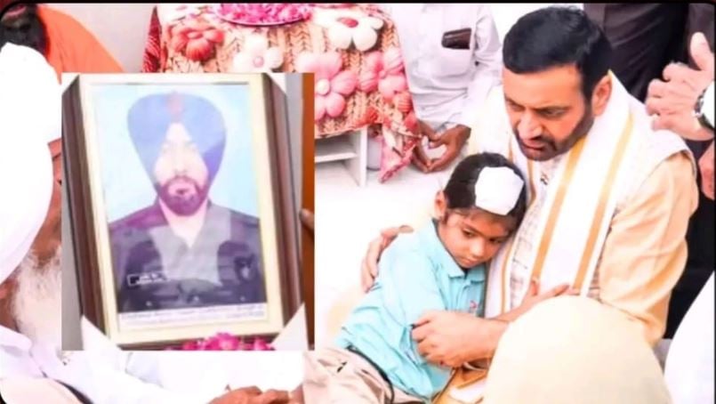 शहीद के बेटे को गोद में लिए CM सैनी की ये तस्वीर, सिर्फ एक तस्वीर नहीं… शहीदों के सम्मान का संदेश