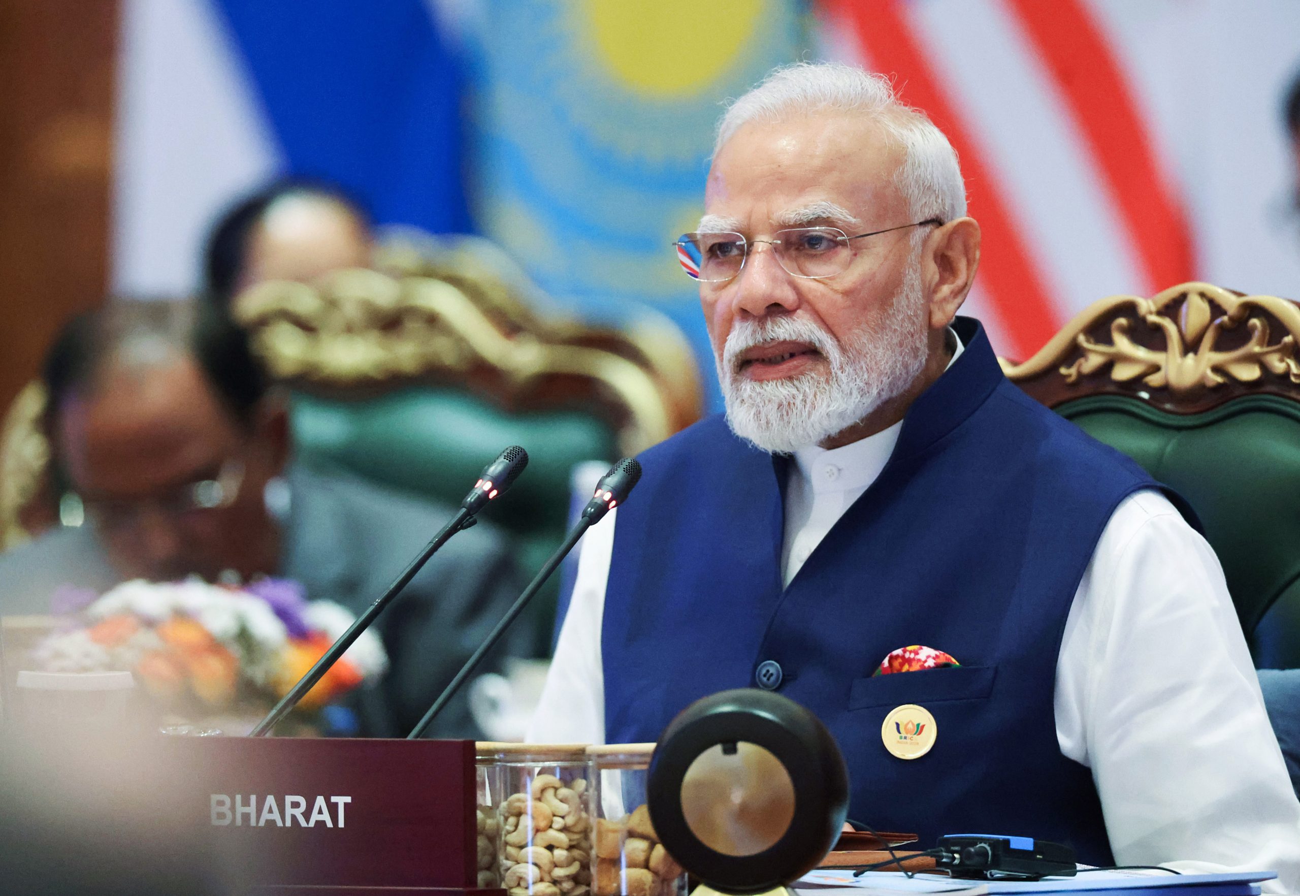 PM मोदी के जन्मदिन पर योगी-अखिलेश समेत नेताओं ने दी बधाई, सेवा संकल्प अभियान का आगाज