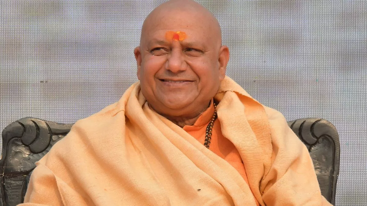 मोहन भागवत के बयान पर संत का पलटवार, RSS से पूछी हिंदुत्व की परिभाषा; राहुल गांधी पर भी साधा निशाना