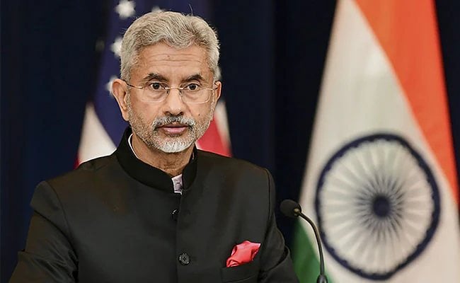 विदेश मंत्री जयशंकर और चुनाव आयुक्त संधु को ठमाया गया SIR का नोटिस; आडवाणी, सिब्बल का भी नाम