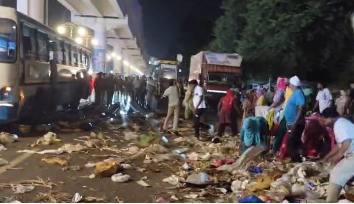 बहादुरगढ़ में सफाई कर्मचारियों की हड़ताल 35वें दिन भी जारी, 39 कर्मचारी बर्खास्त; कूड़ा उठाने पहुंची टीम का विरोध