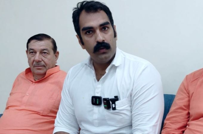 BJP सांसद धर्मबीर के बेटे ने खोला Gen-Z आंदोलन का राज, बोले- ‘मैं खुद जंतर-मंतर पर मौजूद था’