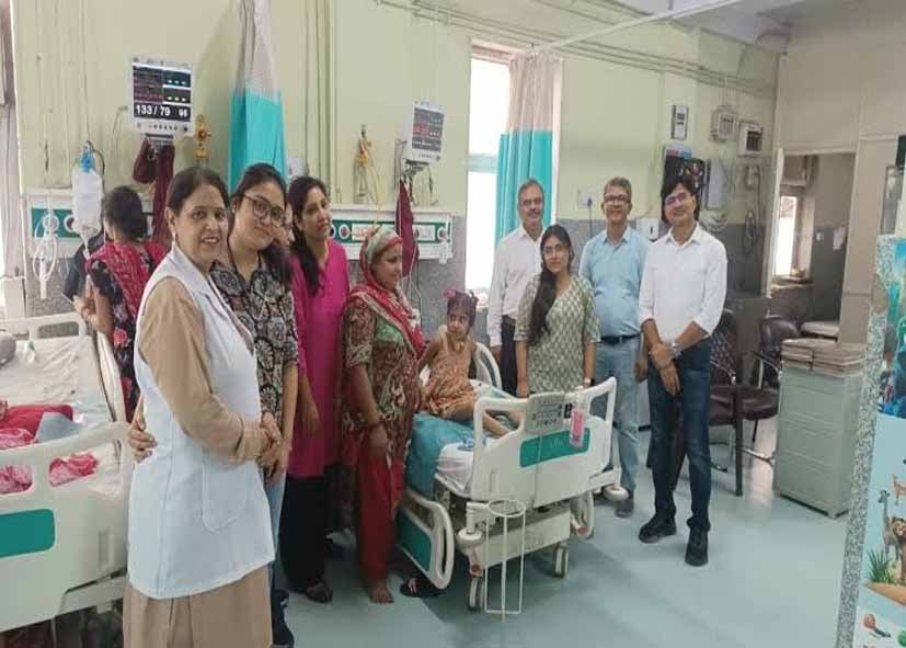 83 दिन तक चली जंग, MCD अस्पताल ने दुर्लभ बीमारी से जूझ रही बच्ची को दिया नया जीवन