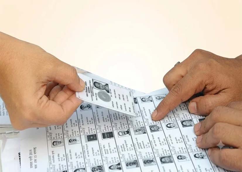 दिल्ली में SIR की धीमी रफ्तार, 47 लाख नाम हटे, लेकिन नाम जुड़वाने को सिर्फ 62 हजार आवेदन