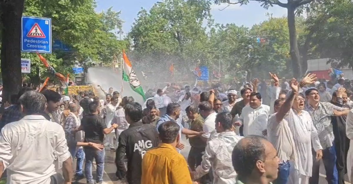 हाथों में हथकड़ी पहन सड़कों पर उतरे जीतू और सिंघार! CEC के खिलाफ कांग्रेस का हल्लाबोल, व्यापम चौराहे पर पुलिस से झड़प