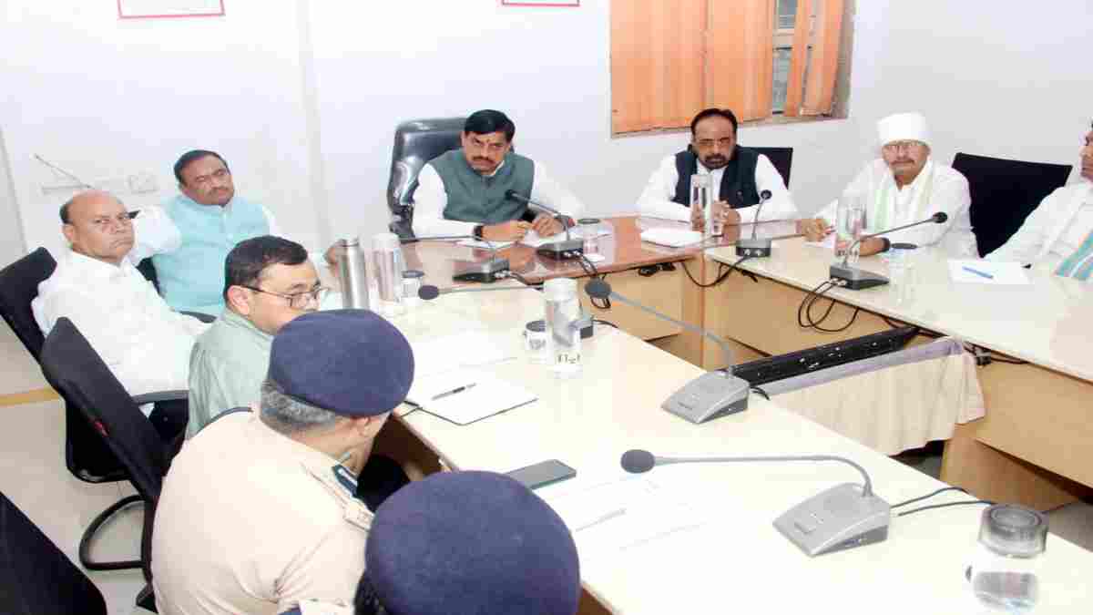 सागर अवैध शराब कांड: दिलीप कुमार ने संभाली सागर संभाग आयुक्त की कमान, इरशाद वली बनाए गए आईजी, CM ने दिए मामले की न्यायिक जांच के आदेश